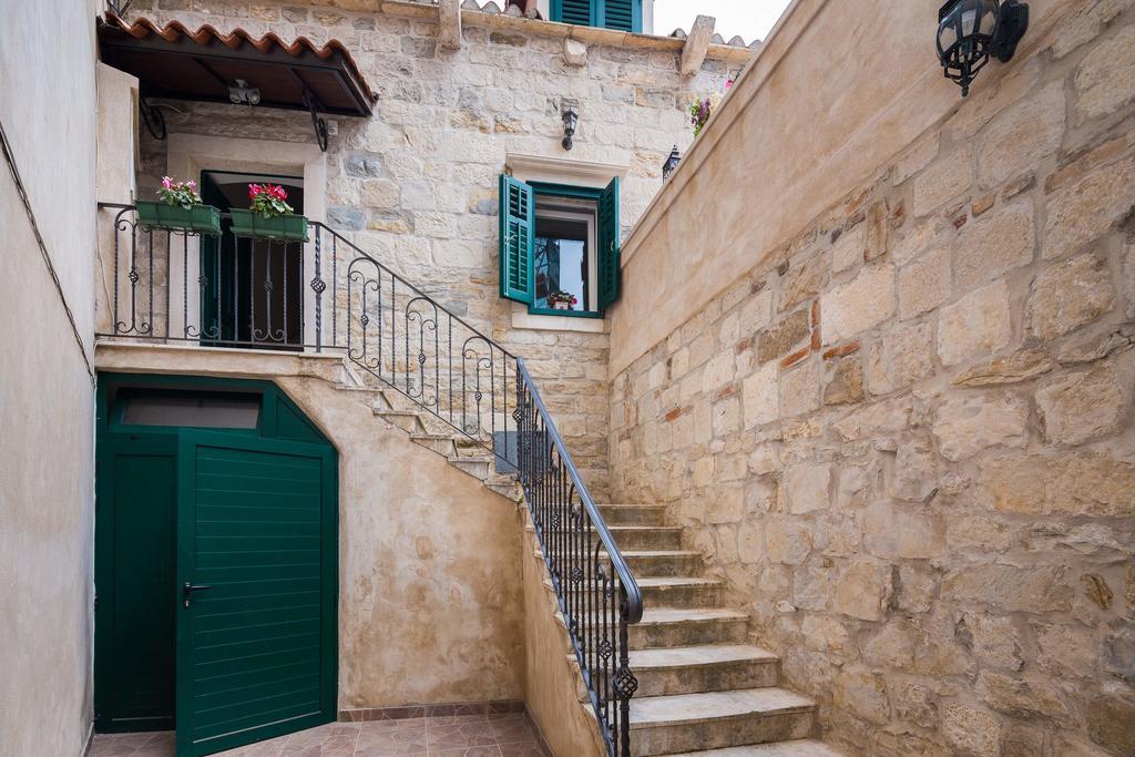 Phoenix Studio Apartment Split Exterior foto